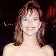 Jan Hooks dies